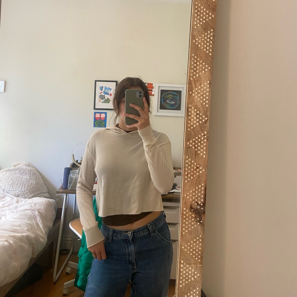 Alternative cropped pullover